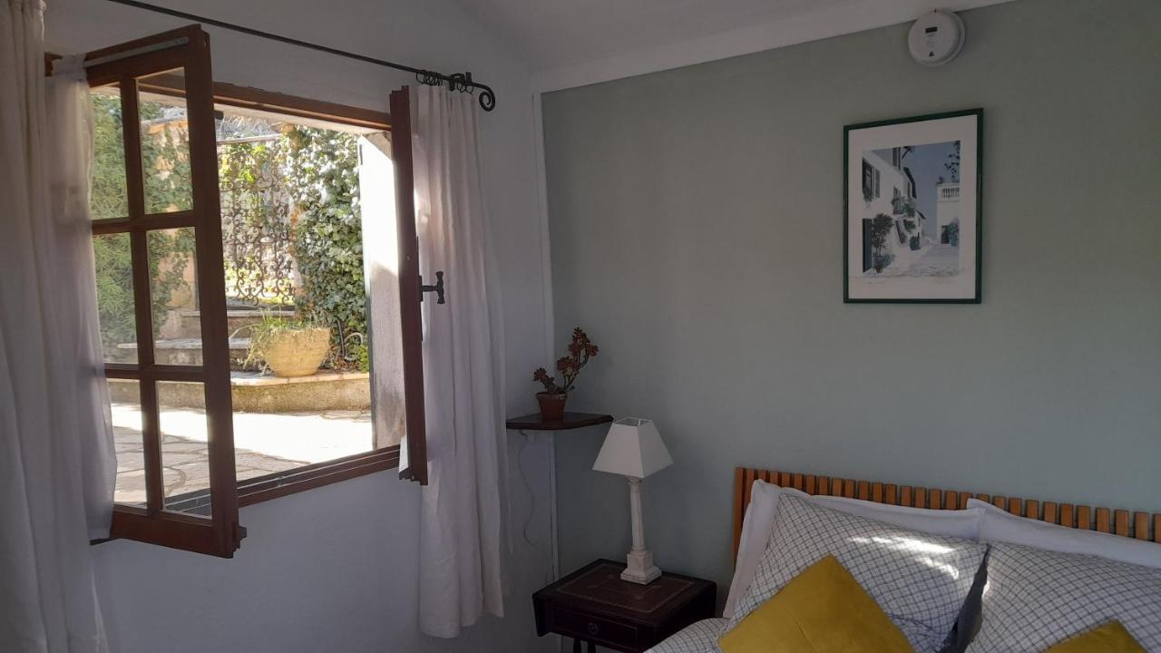 Studio Apartment In Bargemon Exterior foto