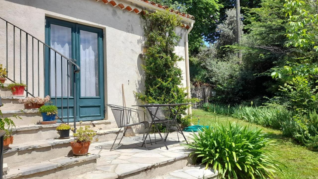 Studio Apartment In Bargemon Exterior foto