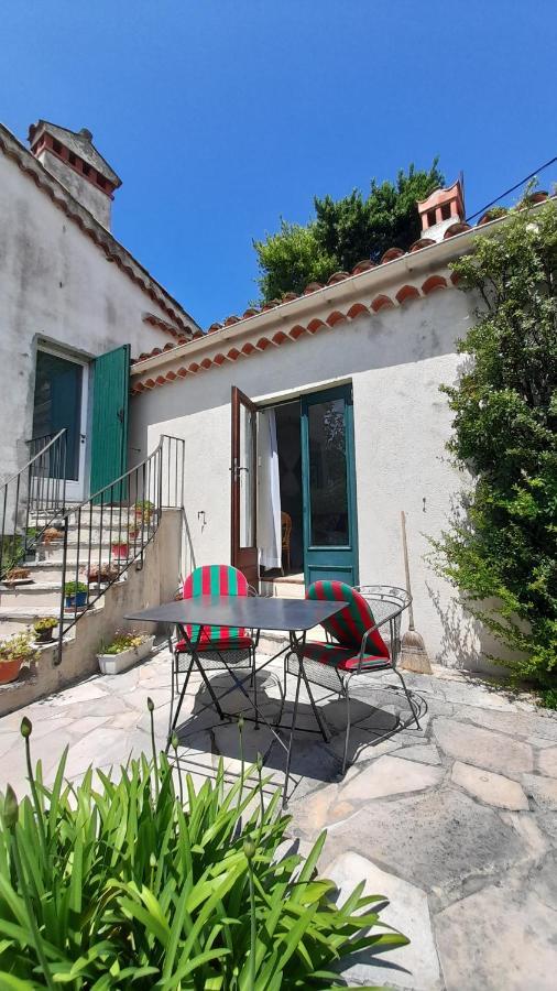 Studio Apartment In Bargemon Exterior foto